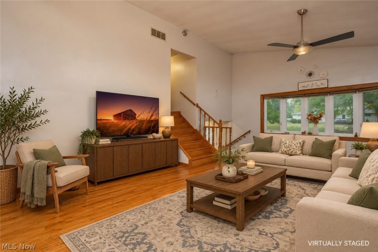 1432 Melbourne Road, Vienna, OH - Photo 3
