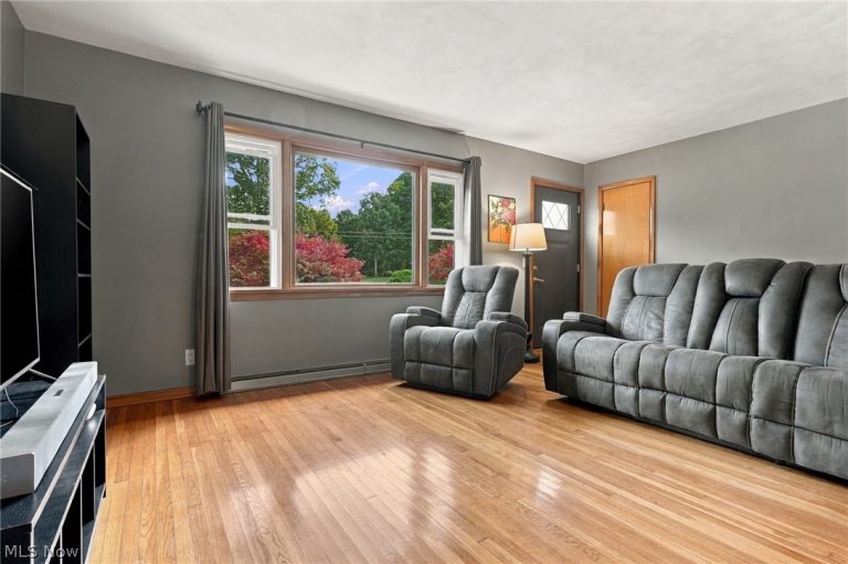 1595 Kenyon Avenue, Massillon, OH - Photo 6