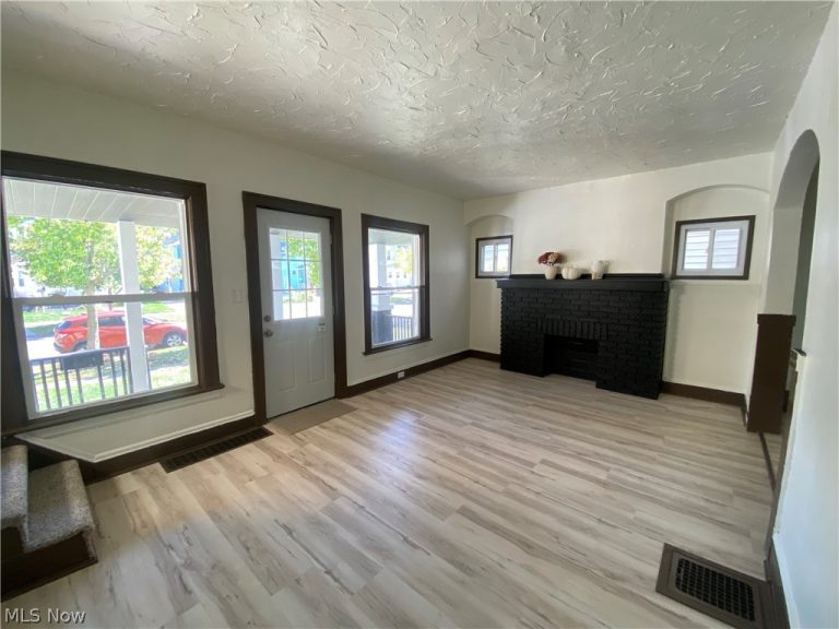 2196 103rd Street, Cleveland, OH - Photo 8
