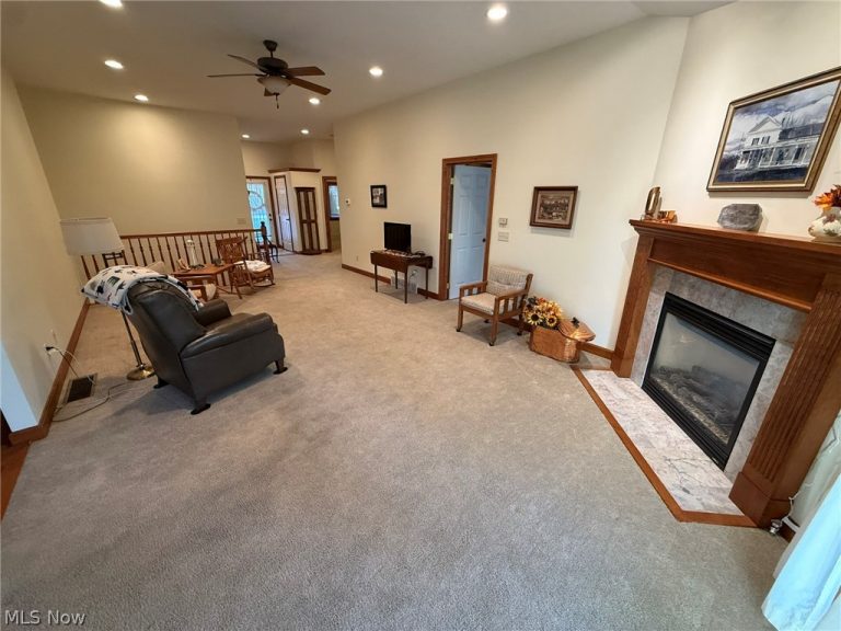 1152 Pine Bluff Drive, New Philadelphia, OH - Photo 5