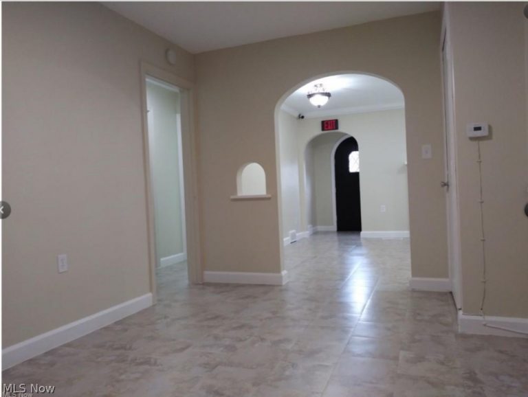 4100 Cleveland Avenue, Canton, OH - Photo 8