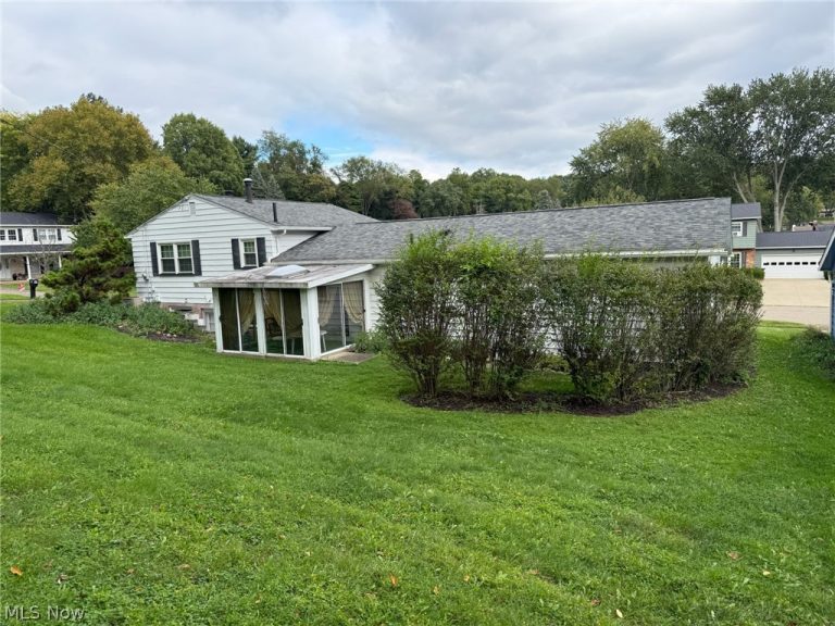 4911 Woodside Avenue, Canton, OH - Photo 8