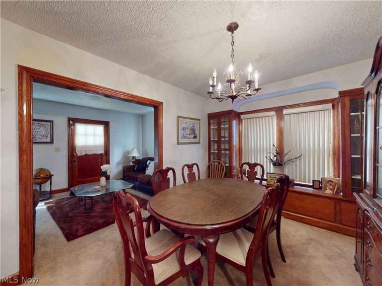 10321 Dove Avenue, Cleveland, OH - Photo 6