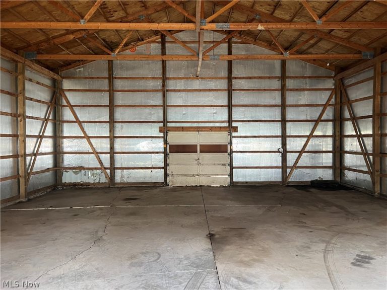 8984 Webster Road, Strongsville, OH - Photo 5