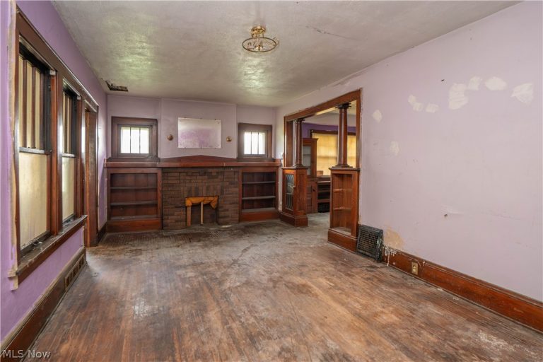 156 Colony Crescent, Akron, OH - Photo 3