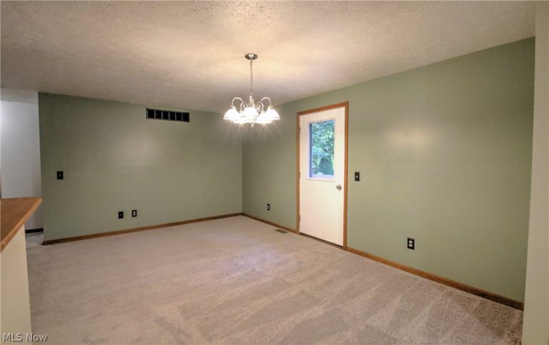 3307 Dawley Road, Ravenna, OH - Photo 8