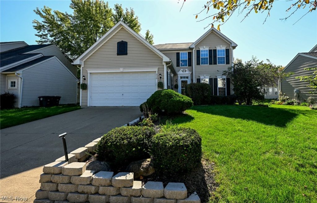 1930 Northgate Circle, Akron, OH