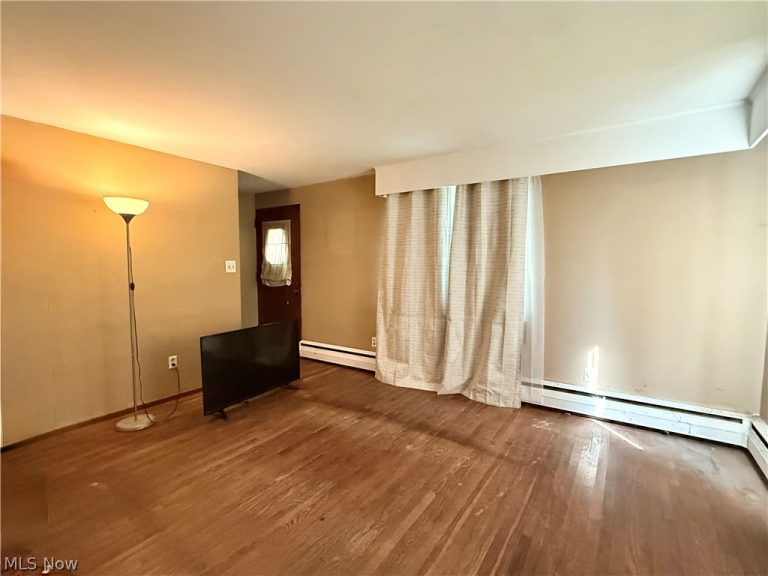 515 Harding Avenue, Massillon, OH - Photo 2