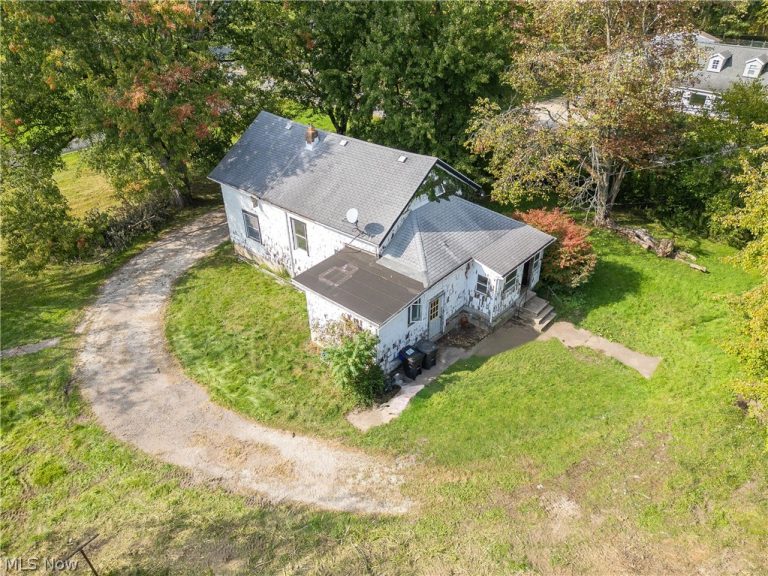 4280 Sandy Lake Road, Ravenna, OH - Photo 2