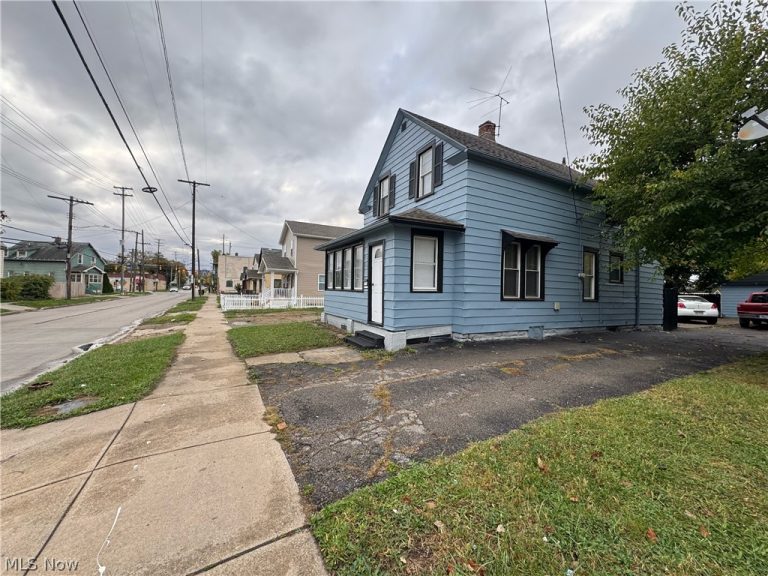 6310 Storer Avenue, Cleveland, OH - Photo 5