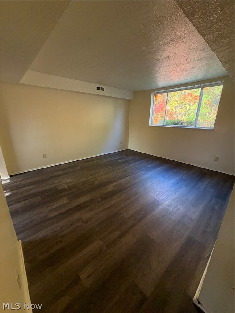 1122 Maryville Avenue, Akron, OH - Photo 2