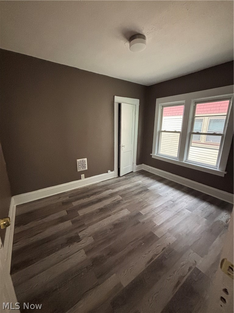 11913 Cromwell Avenue #Up, Cleveland, OH - Photo 8