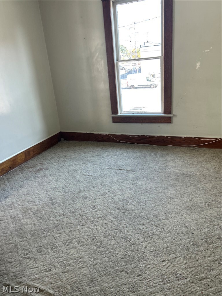 117 10th Street, Cambridge, OH - Photo 5