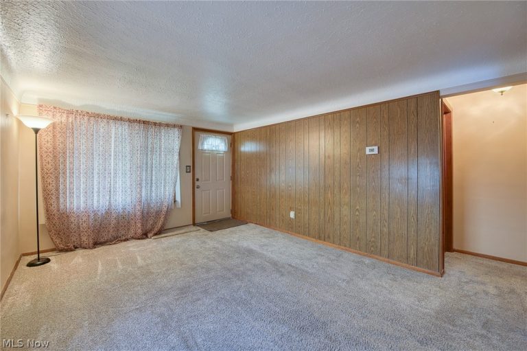 1294 351st Street, Eastlake, OH - Photo 4