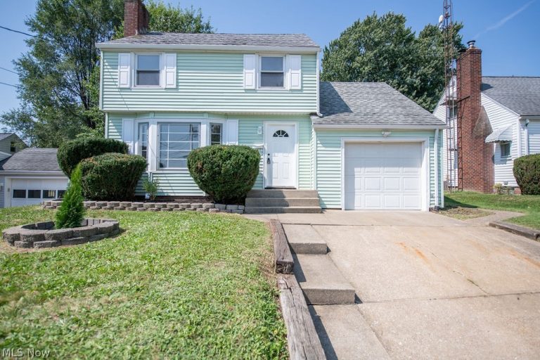2415 Snyder Avenue, Canton, OH, 44714