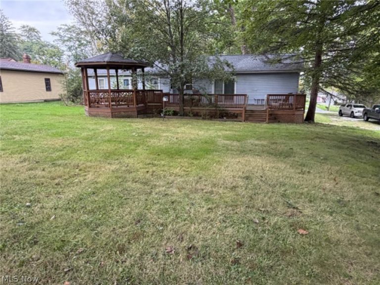3452 Tee Drive, Akron, OH - Photo 5