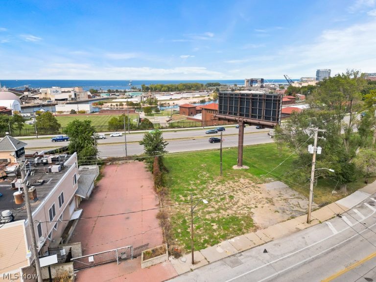 4104 Detroit Avenue, Cleveland, OH - Photo 4
