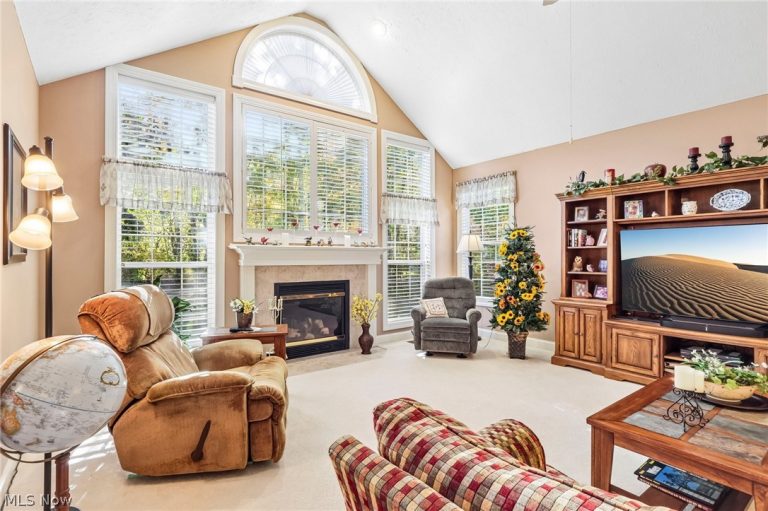 3742 Lovina Lane, Stow, OH - Photo 6