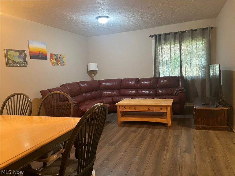 7368 Trailside Drive ##E, Northfield, OH - Photo 5