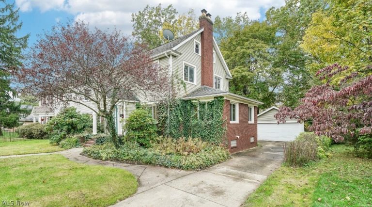 596 Greenwood Avenue, Akron, OH - Photo 2