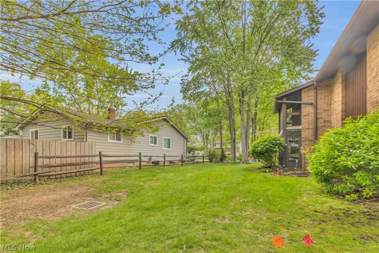 22954 Maple Ridge Road #202B, North Olmsted, OH - Photo 5