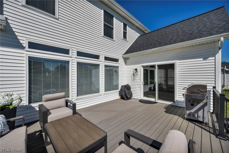 36633 Capri Lane, North Ridgeville, OH - Photo 8