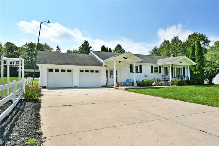 5160 Brunswick Drive, Vienna, OH - Photo 3