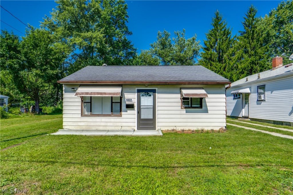 1022 Merton Avenue, Akron, OH