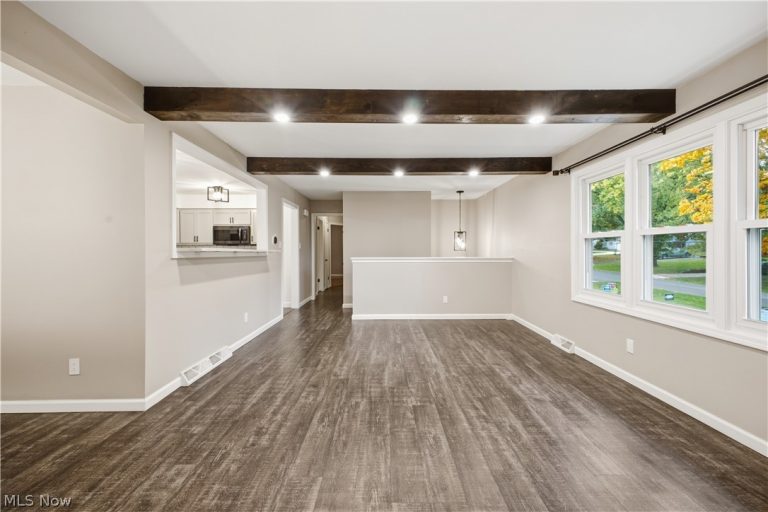 70 Hillside Road, Canfield, OH - Photo 8