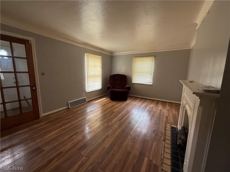 18011 Windward Road, Cleveland, OH - Photo 6