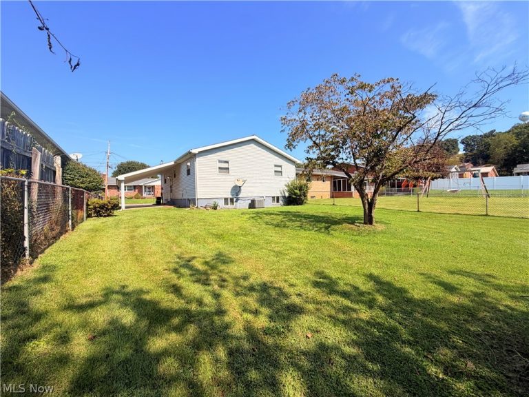 1314 20th Street, Vienna, WV - Photo 5