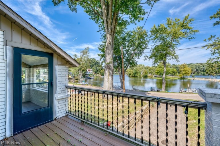 158 Oak Drive, North Canton, OH - Photo 5