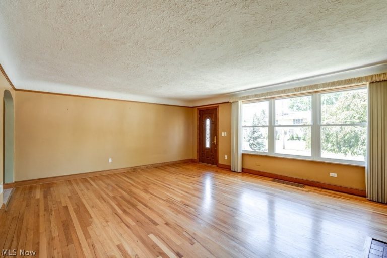 3241 231st Street, North Olmsted, OH - Photo 4