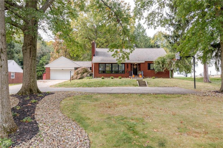 837 Atwood Drive, Tallmadge, OH - Photo 3