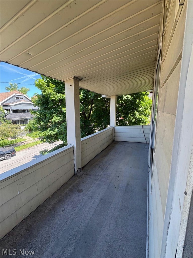 934 Alhambra Road, Cleveland, OH - Photo 2