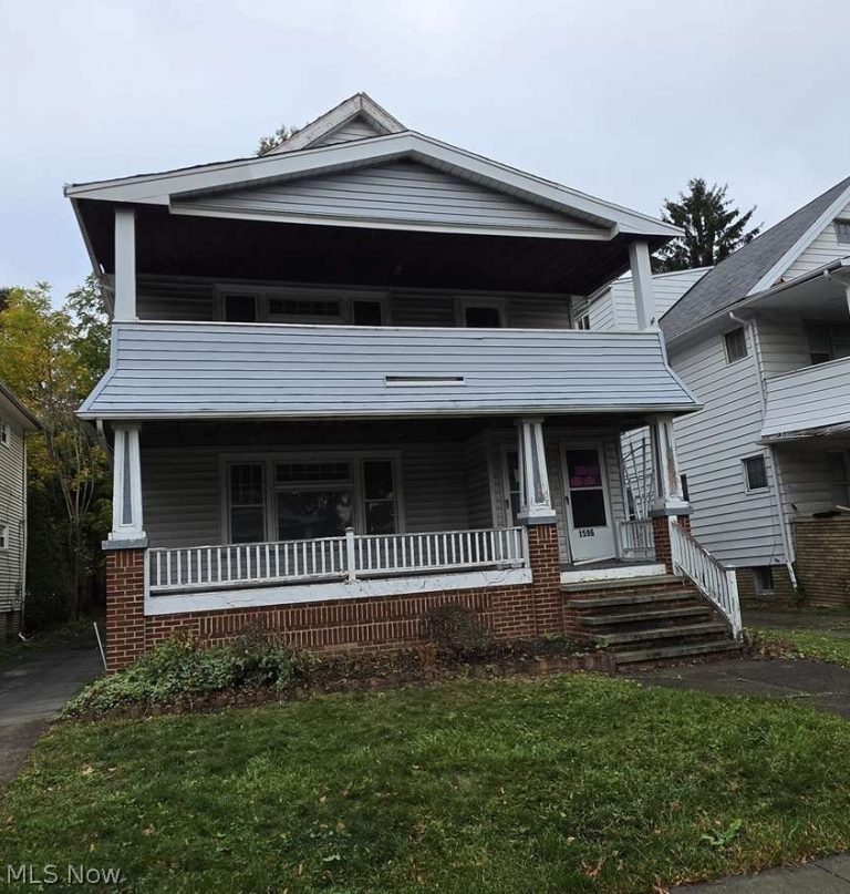 1596 Victoria Avenue, Lakewood, OH, 44107