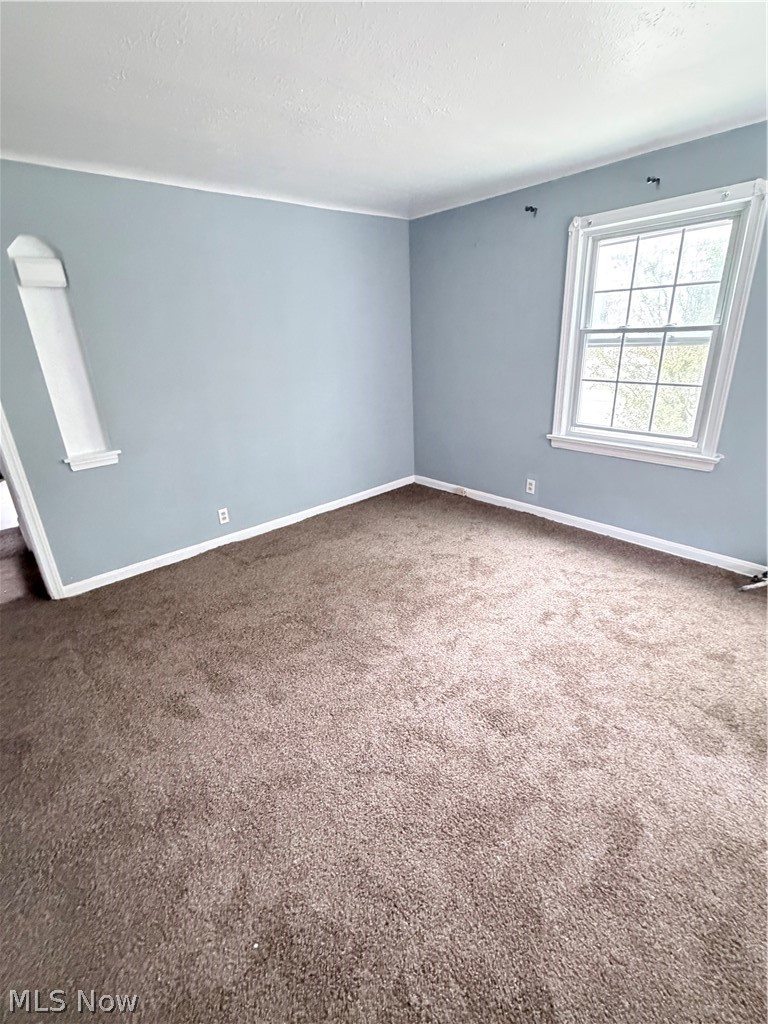11108 Plymouth Avenue, Garfield Heights, OH - Photo 3
