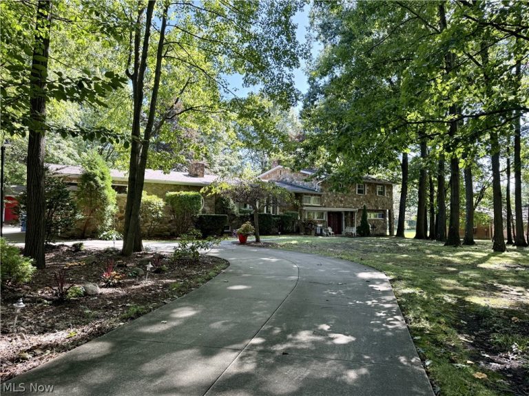 2717 Niles Vienna Road, Niles, OH, 44446
