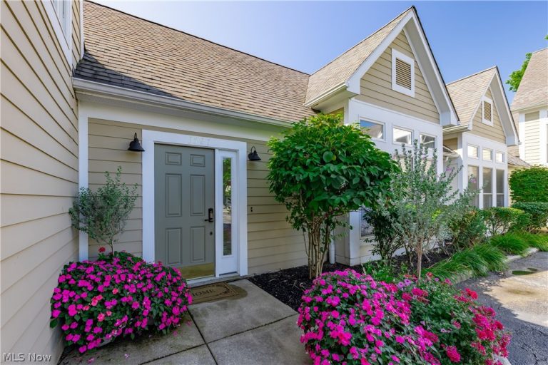 3727 Millikin Court, Cleveland Heights, OH - Photo 2