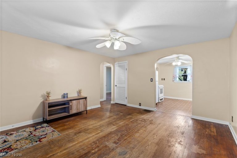 4447 Riverside Drive, Shadyside, OH - Photo 6