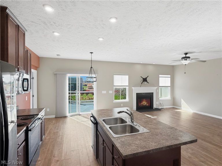 3204 Boettler Street, Canton, OH - Photo 8