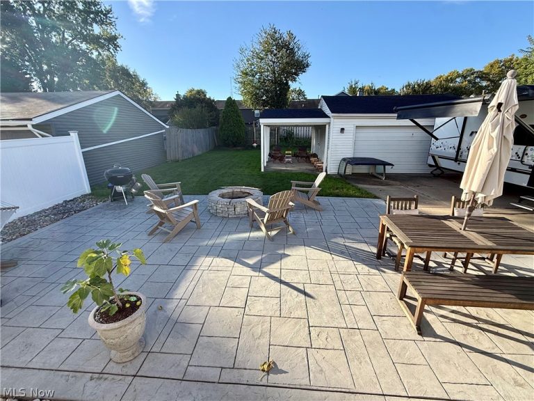 865 Pelley Drive, Cleveland, OH - Photo 8