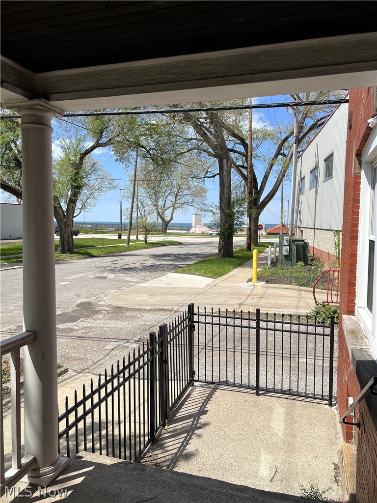 1429 38th Street, Cleveland, OH - Photo 2