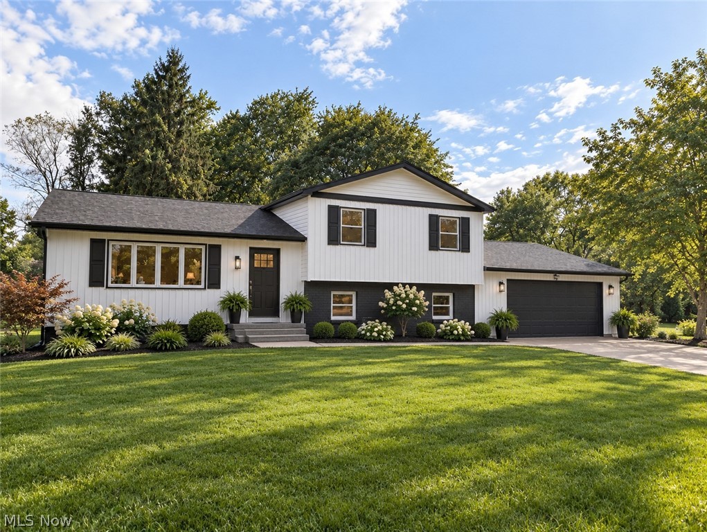 3246 Waterloo Road, Akron, OH