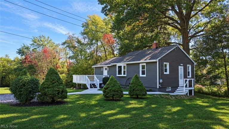 1714 Woods Road, Akron, OH - Photo 4