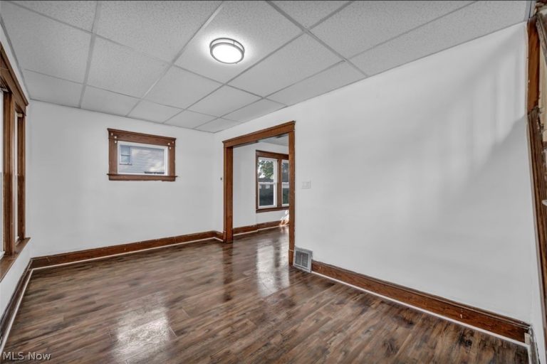10108 Benham Avenue, Cleveland, OH - Photo 8