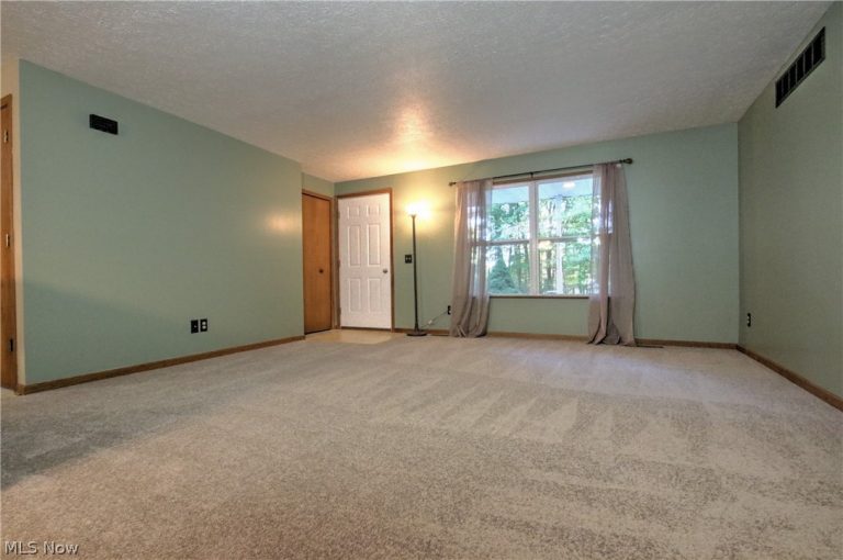 3307 Dawley Road, Ravenna, OH - Photo 6