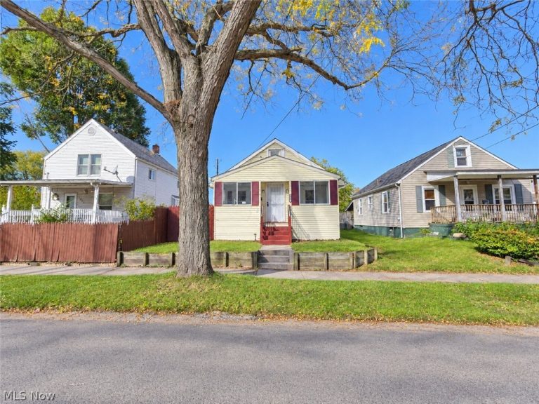 1271 Nestor Avenue, Akron, OH - Photo 2
