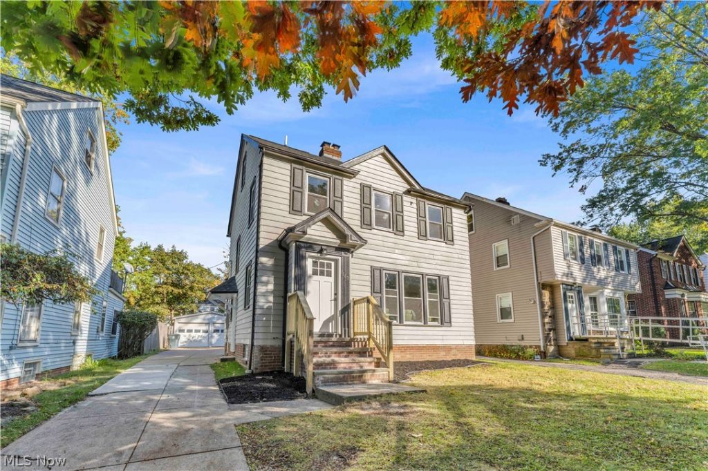 1163 Pennfield Road, Cleveland Heights, OH