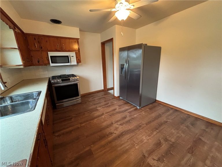 1928 13th Street, Akron, OH - Photo 5